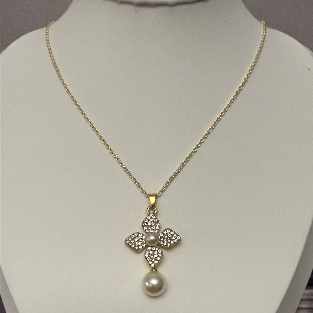 Stainless Steel Gold-Tone Pearl & Crystal Floral Pendant Necklace